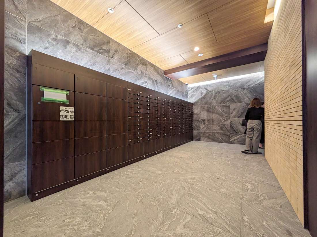 建物エントランス