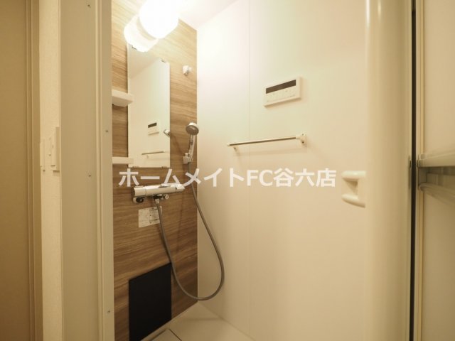 シャワールーム