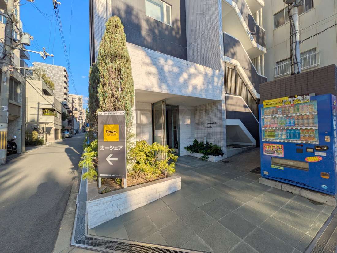 建物エントランス