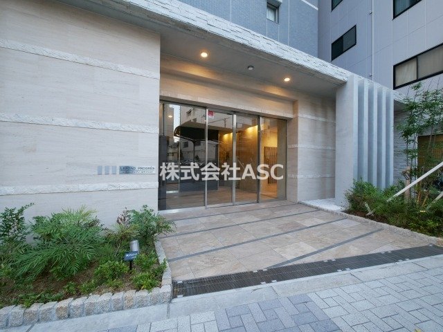 建物エントランス