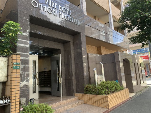 建物エントランス