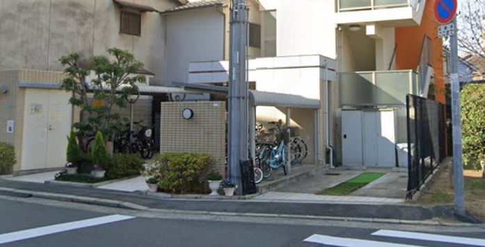 建物エントランス