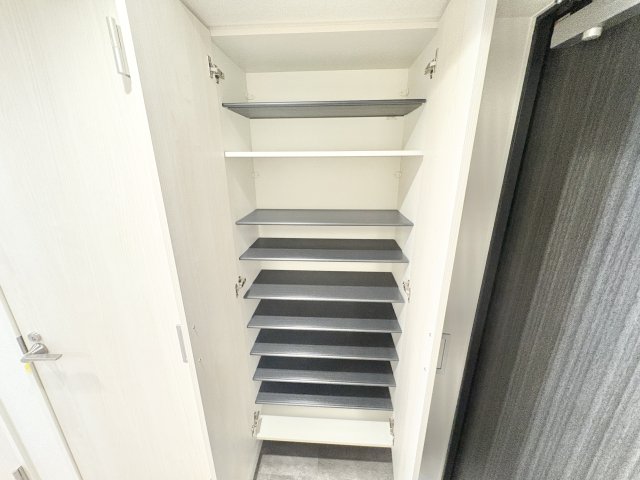 収納