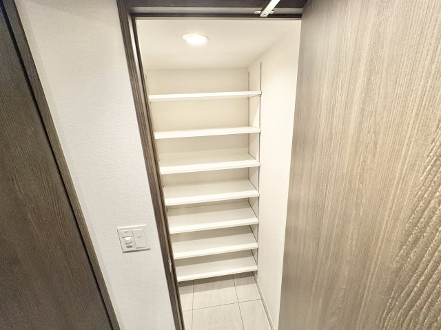 収納