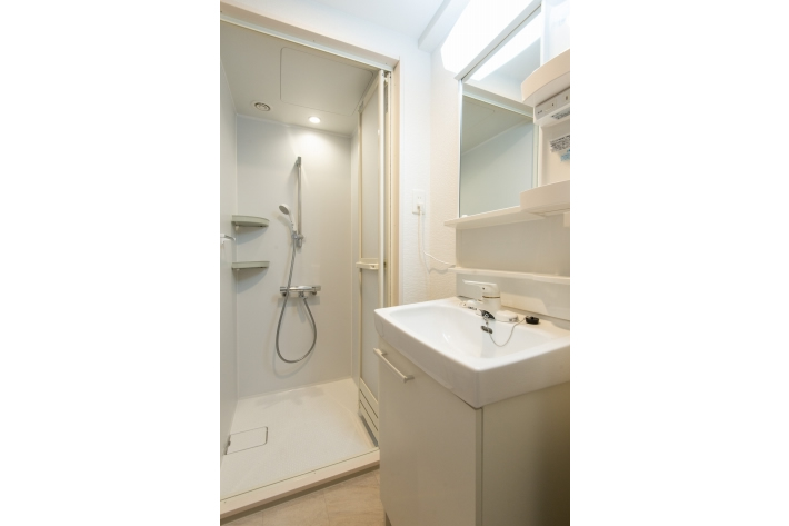 シャワールーム