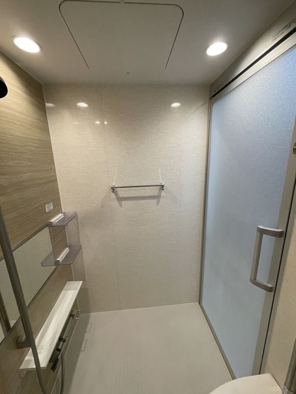 シャワールーム