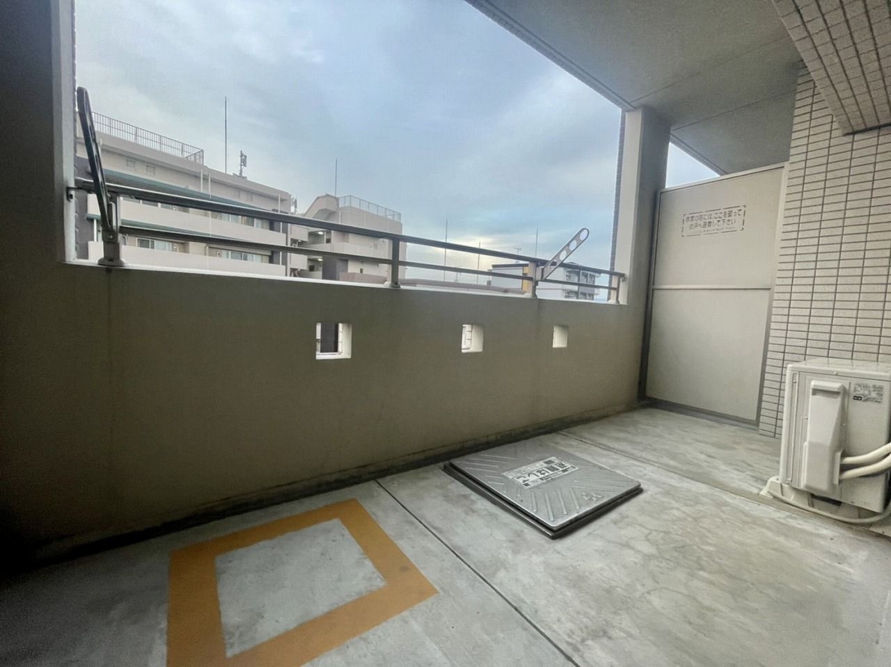 バルコニー