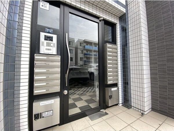 建物エントランス