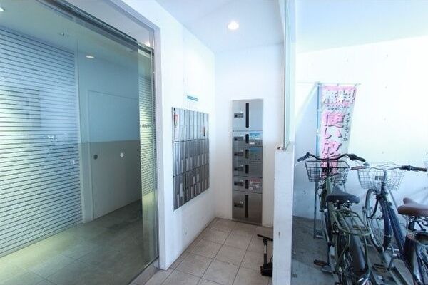 建物エントランス