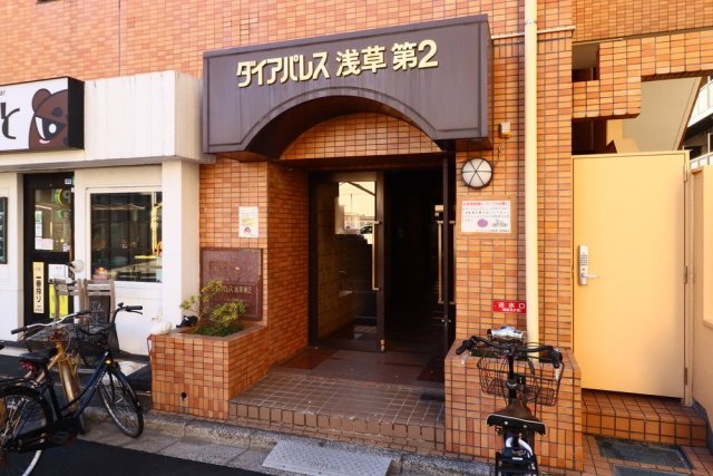 建物エントランス