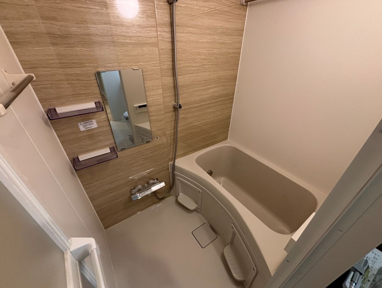 シャワールーム