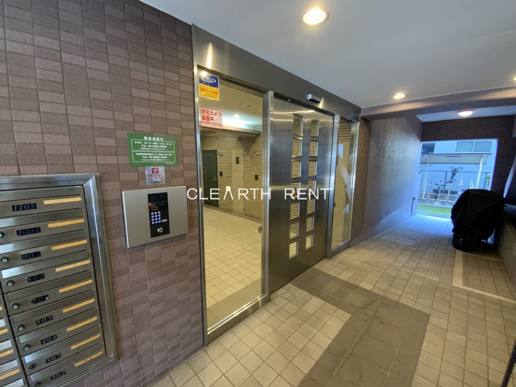 建物エントランス