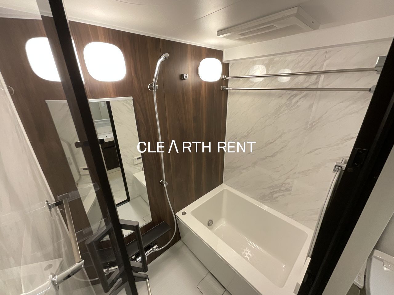 シャワールーム