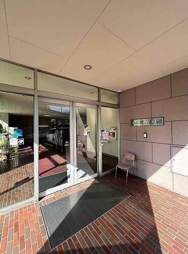 建物エントランス