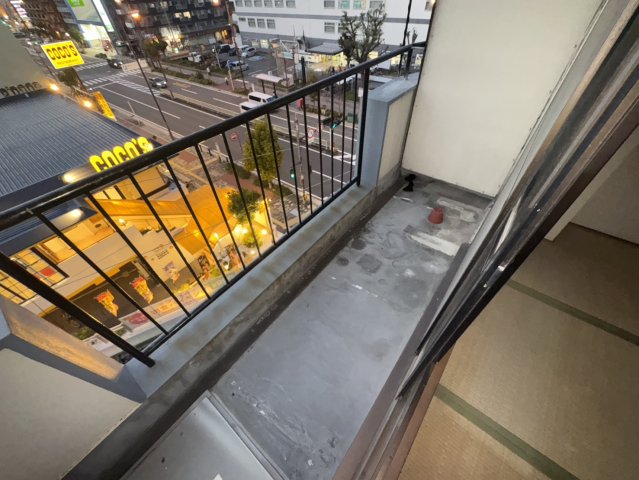 バルコニー