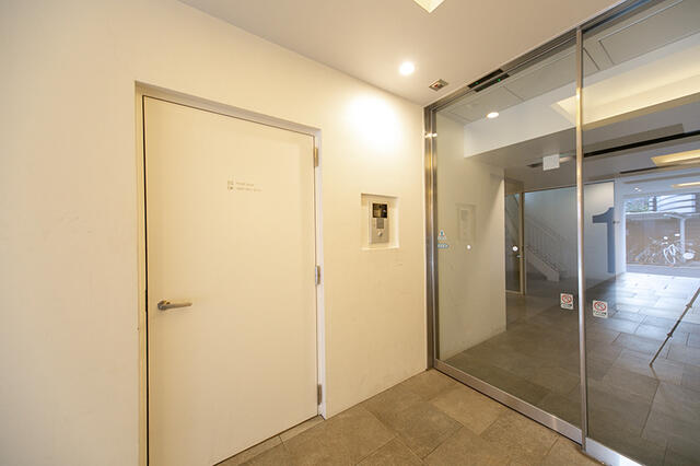 建物エントランス