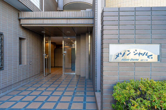 建物エントランス