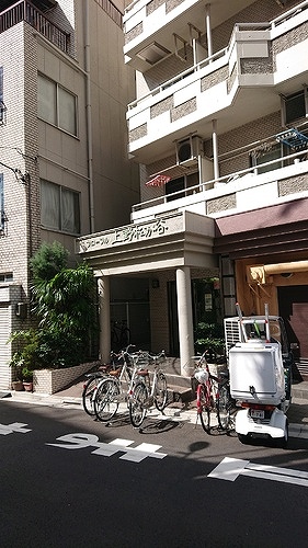 建物エントランス