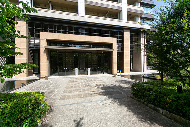 建物エントランス