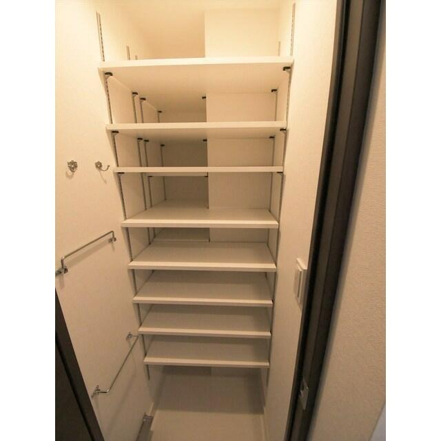 収納