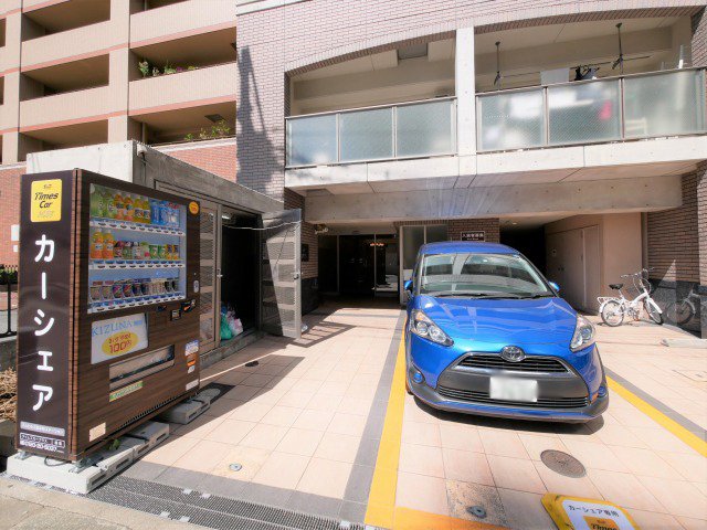 建物エントランス