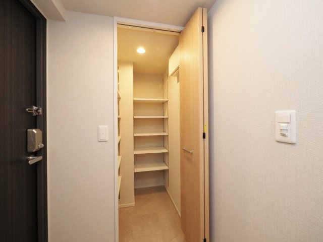 収納