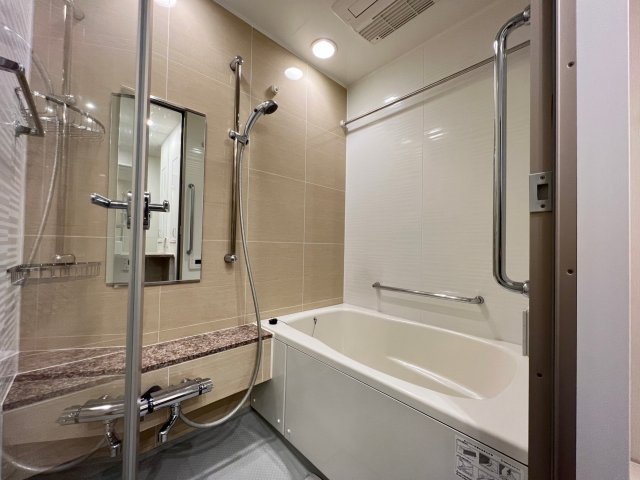 シャワールーム