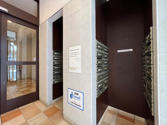 建物エントランス