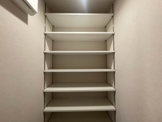 収納
