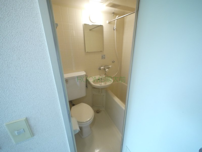 シャワールーム