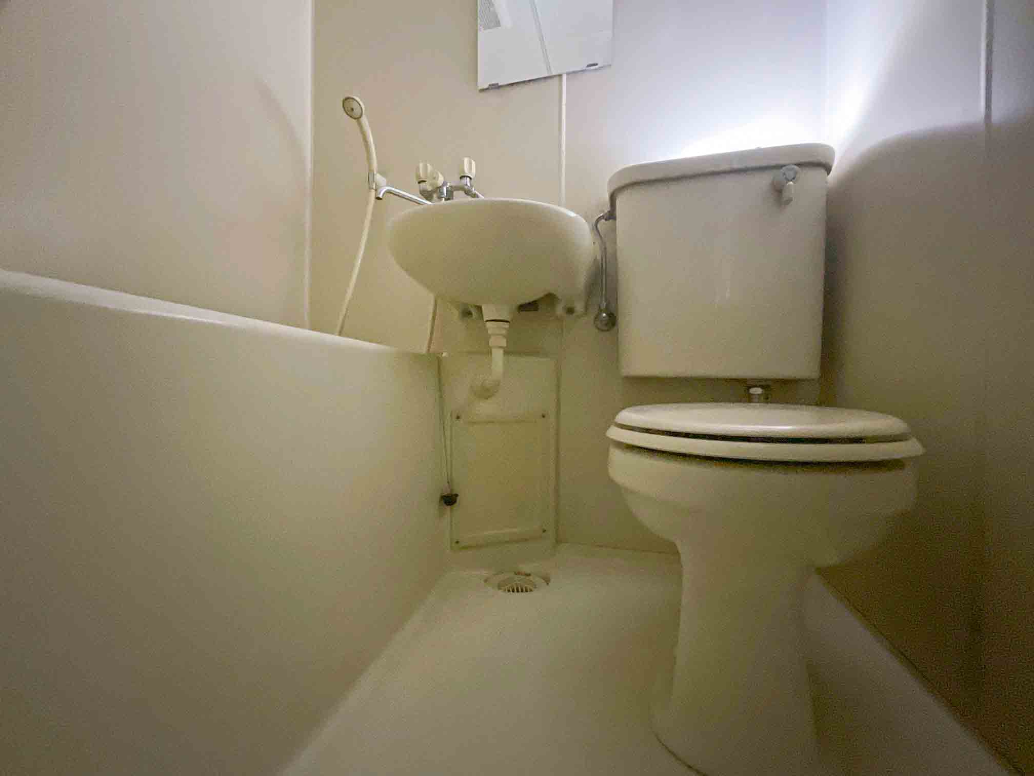 シャワールーム