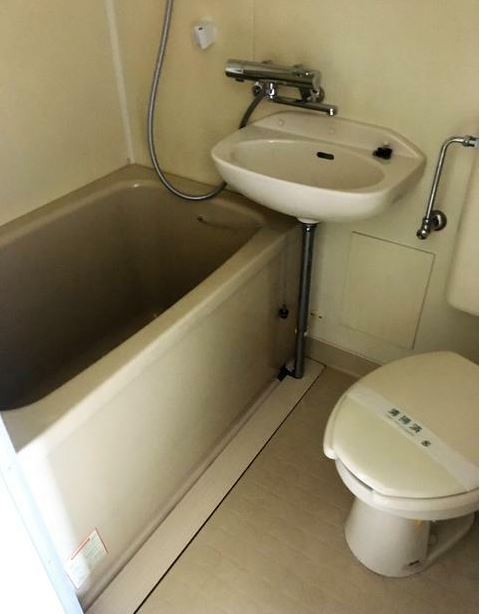 シャワールーム