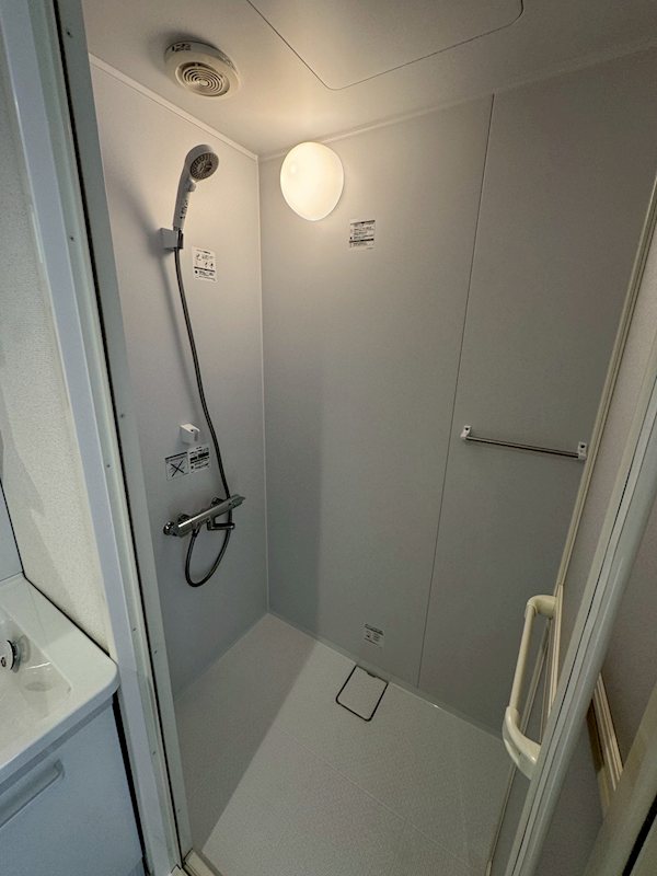 シャワールーム