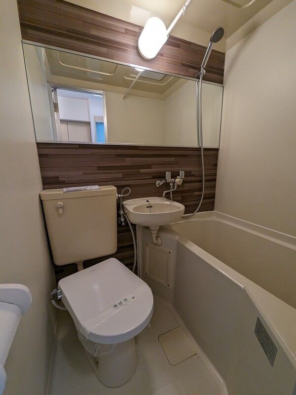 シャワールーム