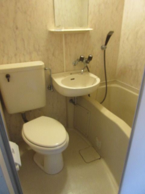 シャワールーム