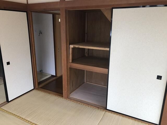 収納