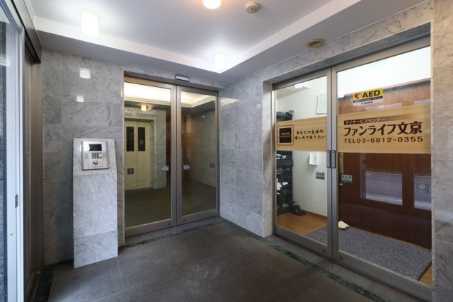 建物エントランス