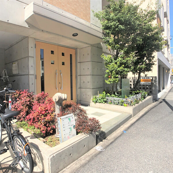 建物エントランス