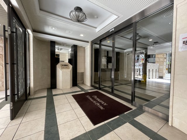 建物エントランス