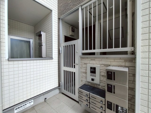 建物エントランス