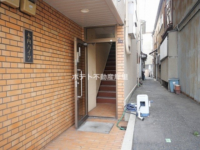 建物エントランス