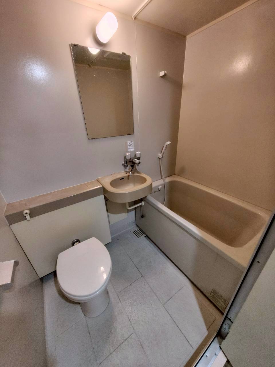 シャワールーム