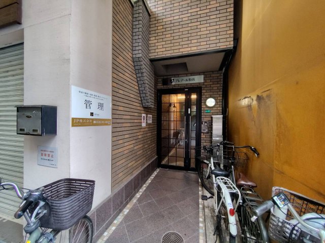 建物エントランス