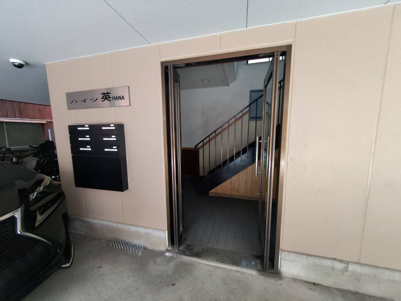 建物エントランス
