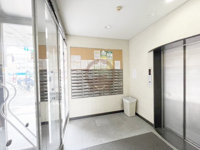 建物エントランス