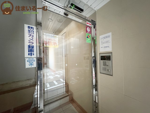 建物エントランス