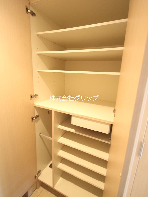 収納