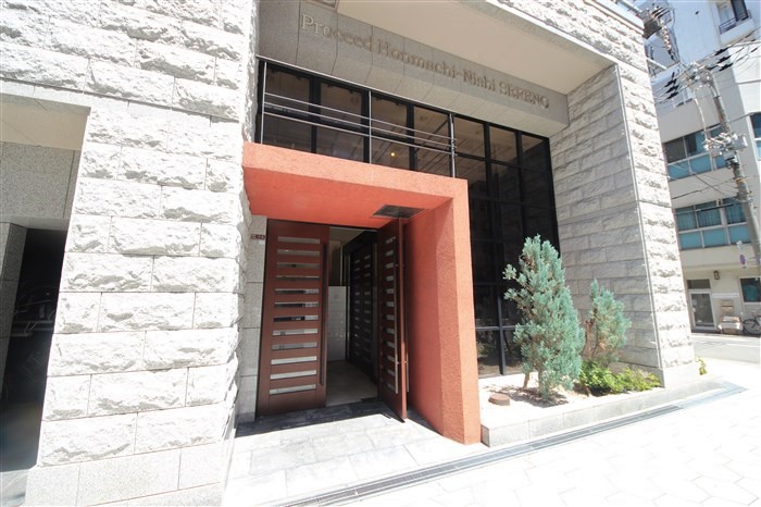 建物エントランス