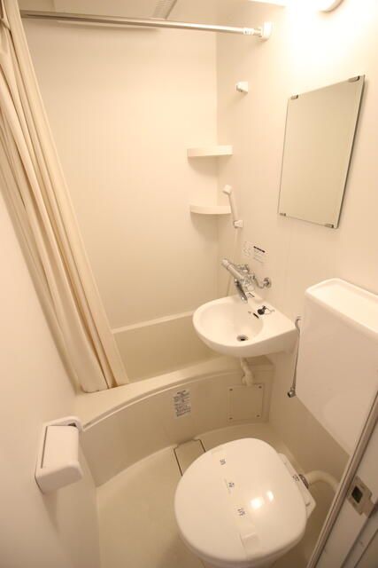 シャワールーム