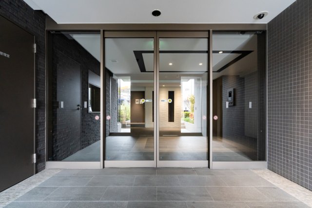 建物エントランス